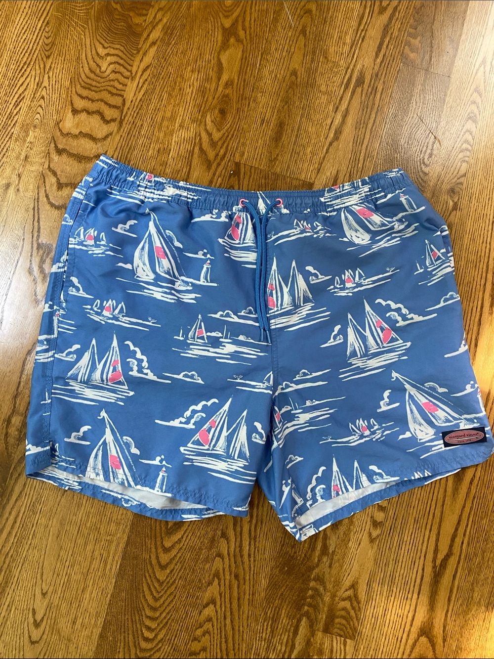 Mens Vinyard Vines Chappy swim shorts size XL nautical pattern sailboats preppy